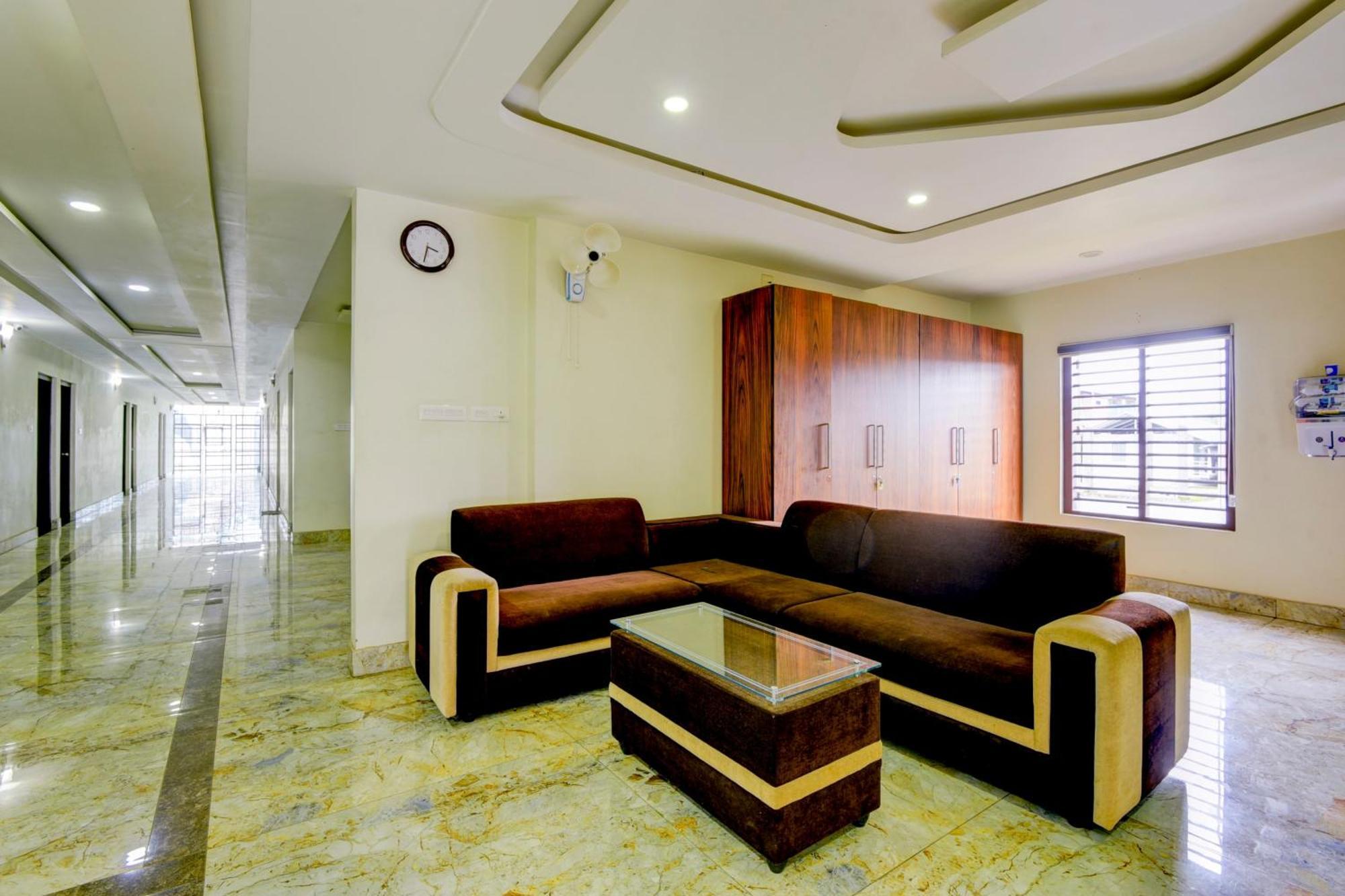Hotel O Royal Tower Lodge Etakkare Экстерьер фото